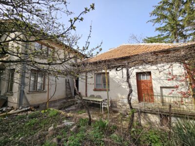 ПАРЦЕЛ С КЪЩА