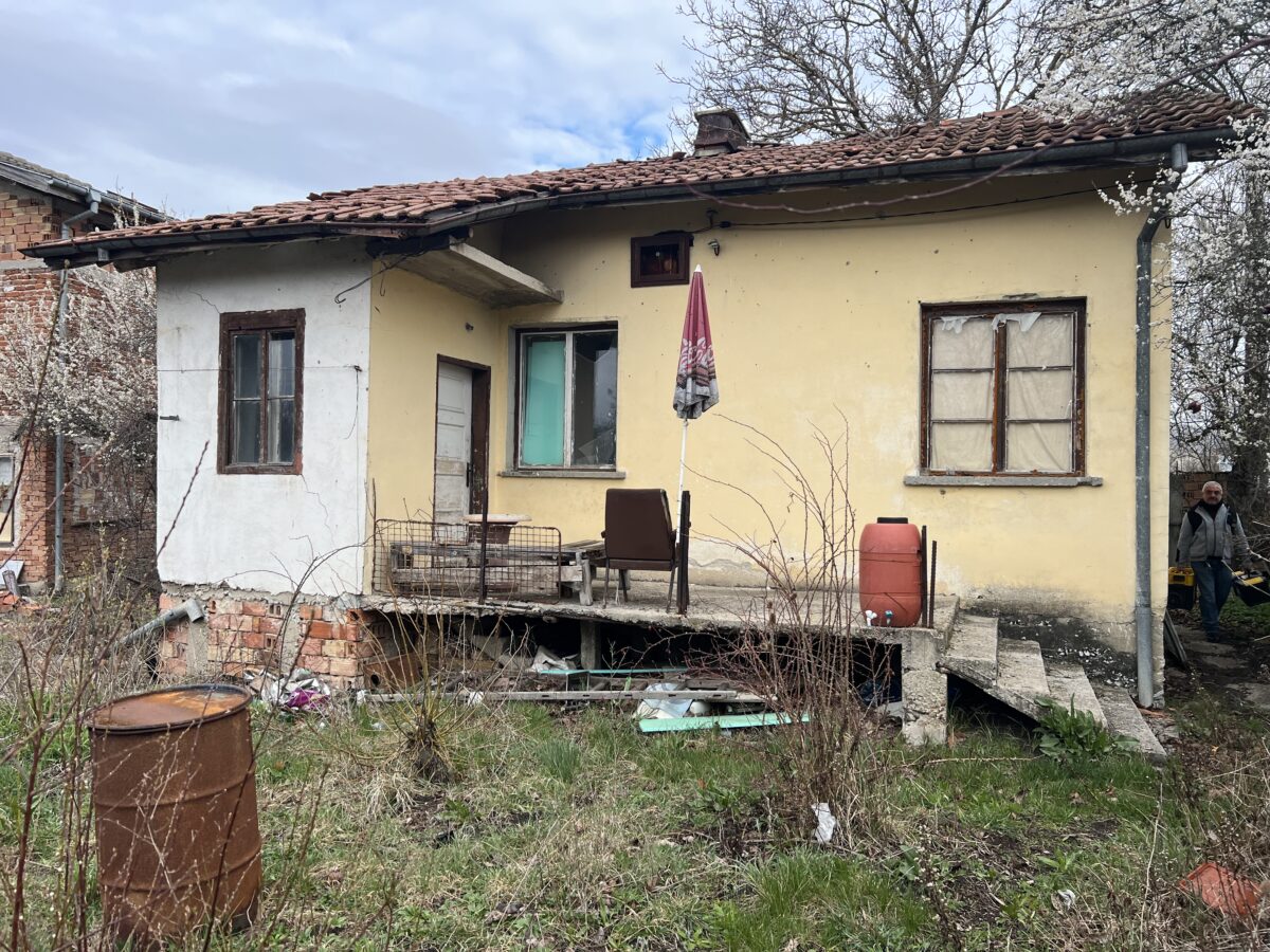 ПАРЦЕЛ С КЪЩА